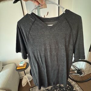 Men’s lululemon v-neck shirt